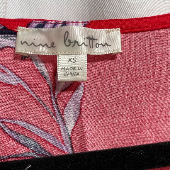 Nine Britton Blouse - Picture 3 of 3